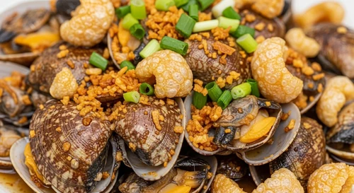 Sò Huyết Cháy Tỏi Tóp Mỡ Rắc Hành